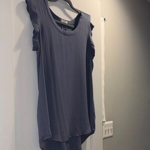 Women's Gray Sleeveless Top